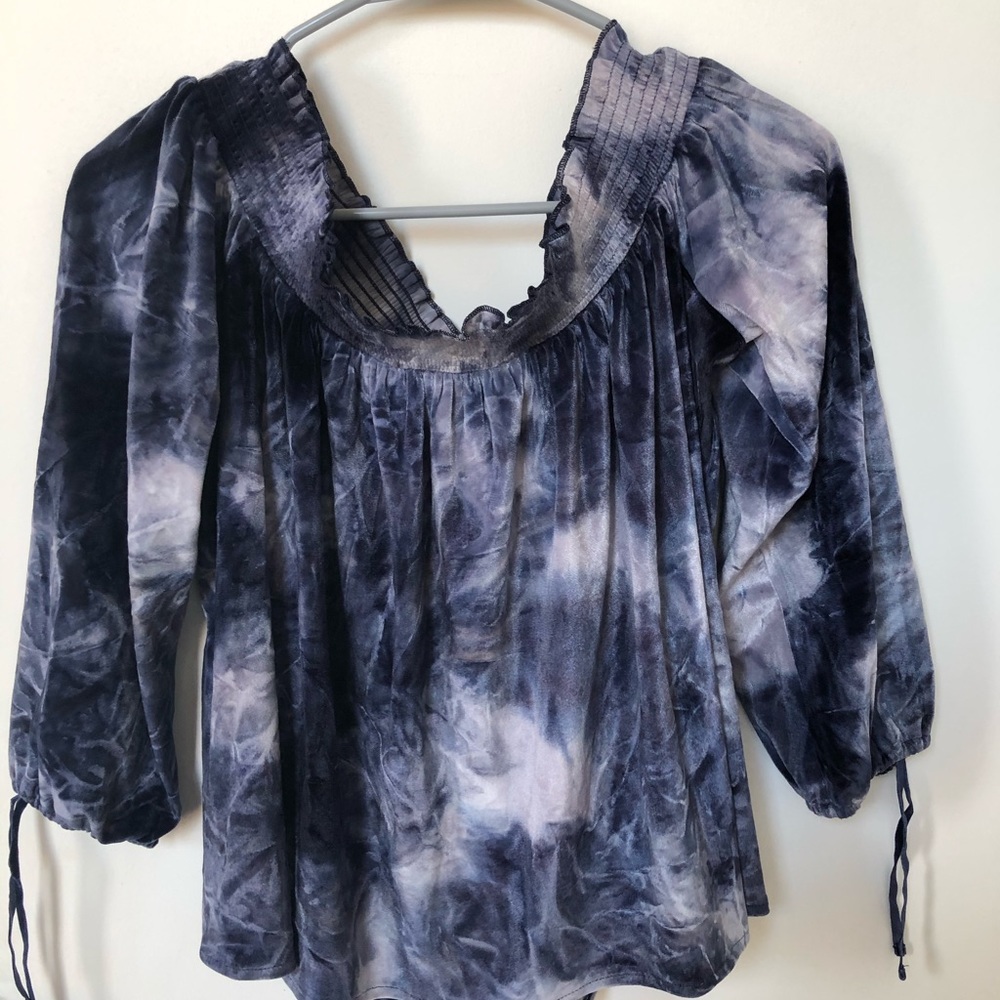 Off the shoulder velvet shirt